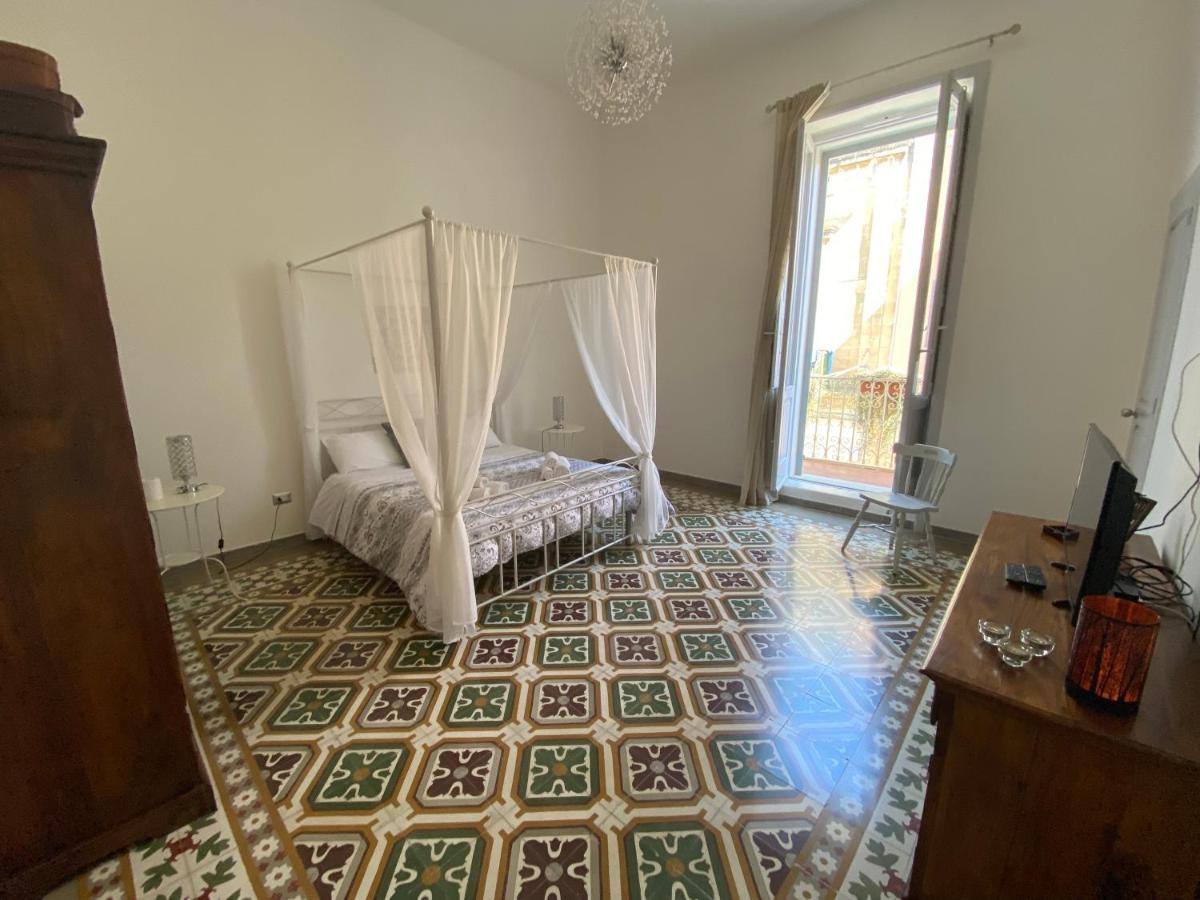 Apartamento La Casa Di Nonna Titina Lecce Exterior foto